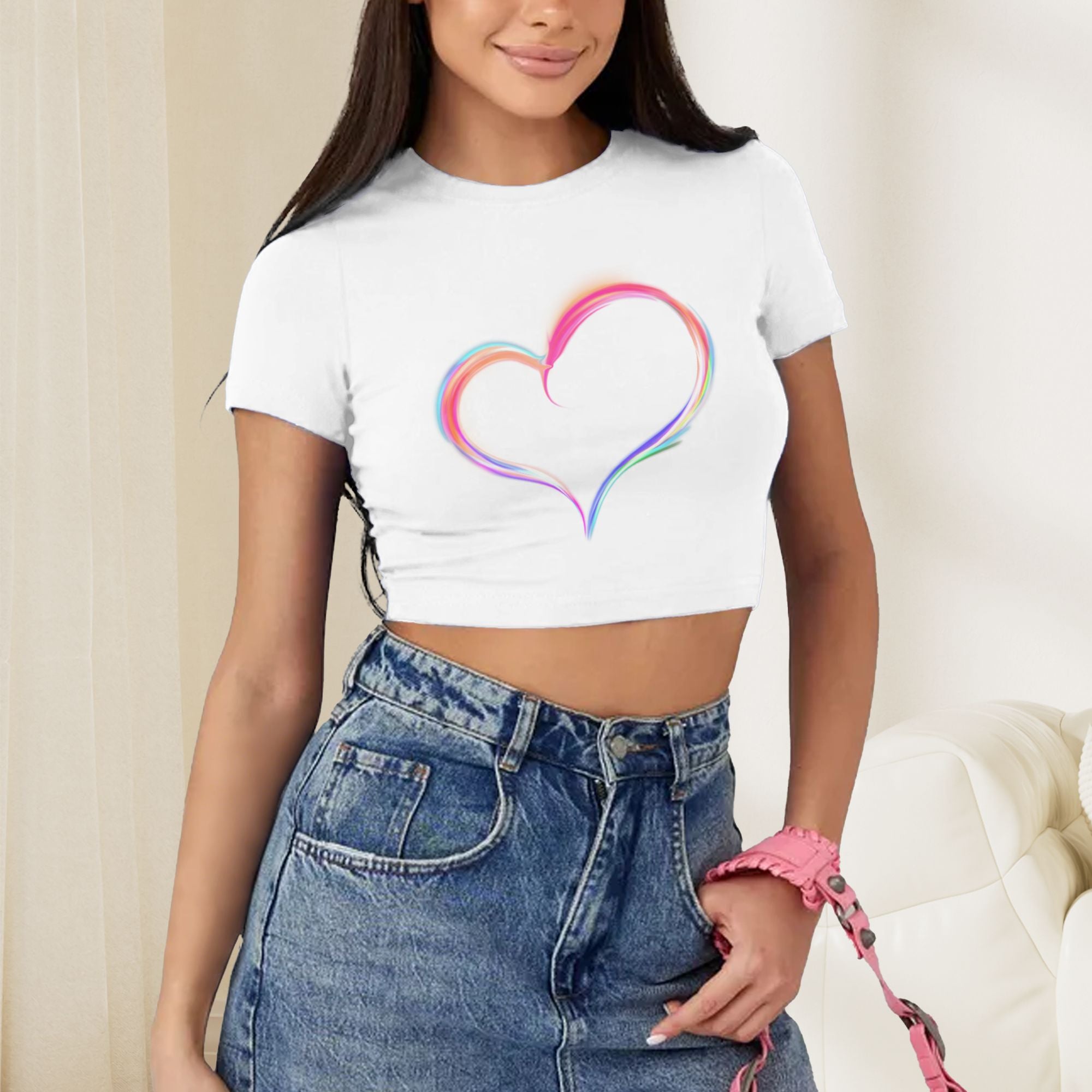 Peach Heart Love: Chic Cropped Tee for Effortless Everyday Cool